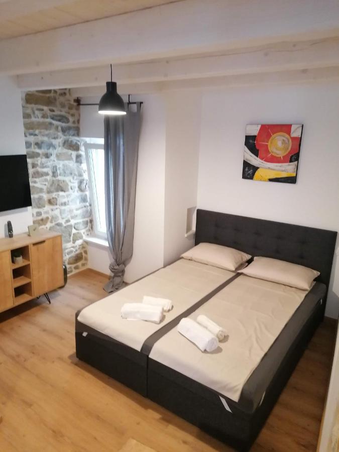Gg Art Apartments II 皮兰 外观 照片